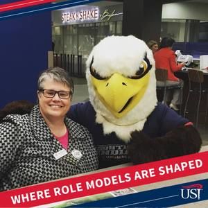 Meet your Posher, Laurie